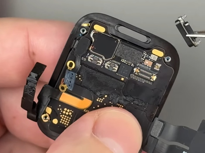 series-9-cellular-front